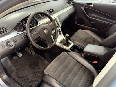 Volkswagen Passat Variant 2.0 TDI DPF 4mot. Business (7)