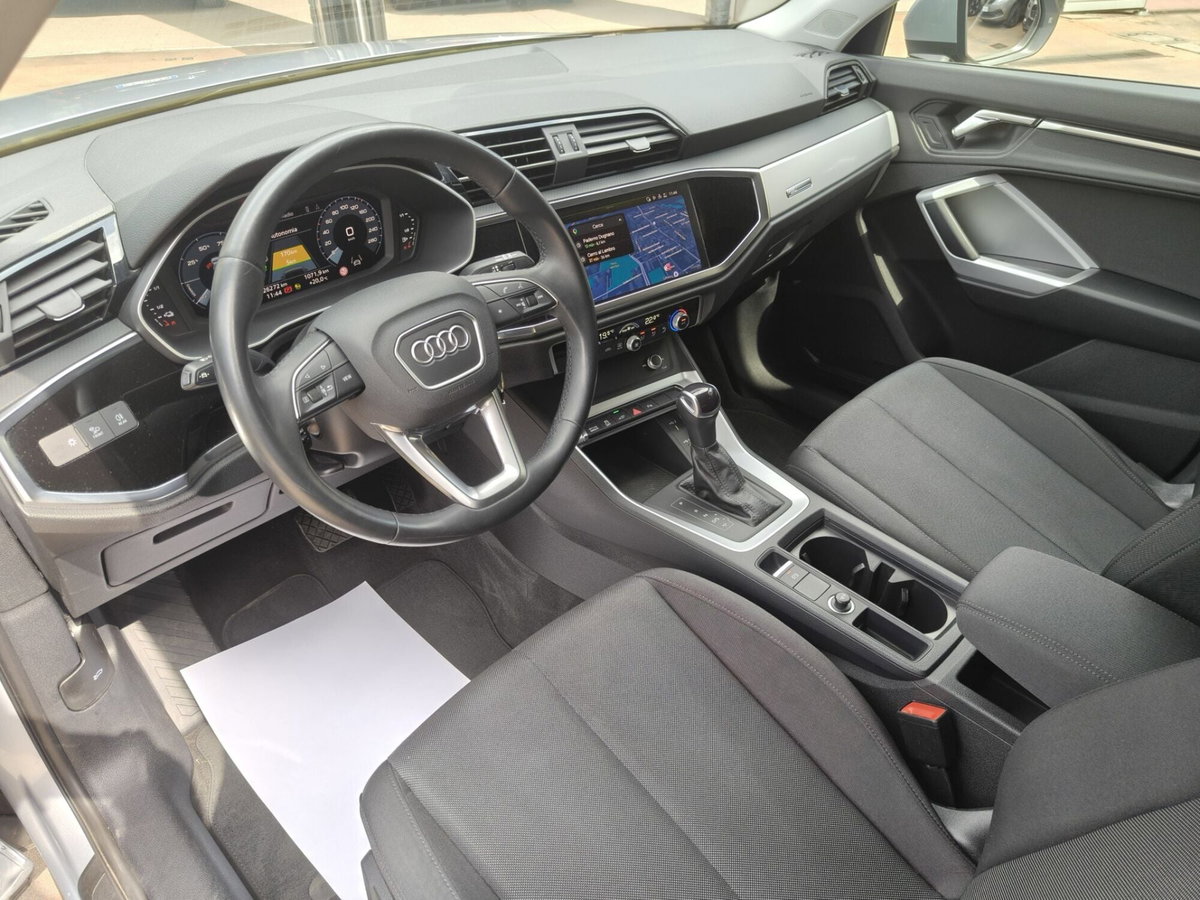 Audi Q3 45 TFSI e S tronic Business (5)