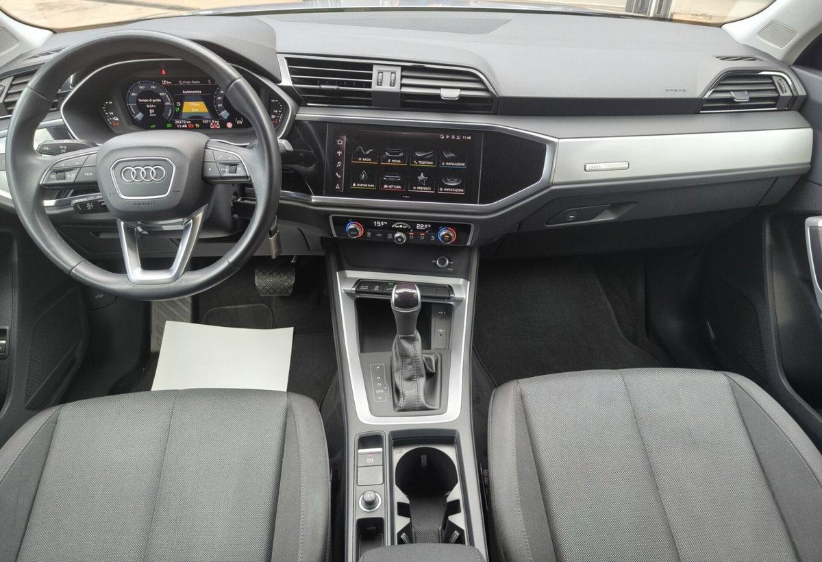Audi Q3 45 TFSI e S tronic Business (6)