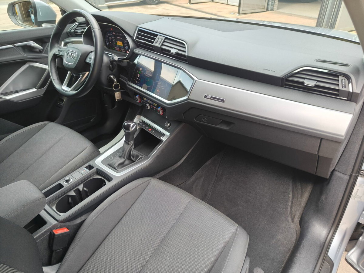 Audi Q3 45 TFSI e S tronic Business (8)