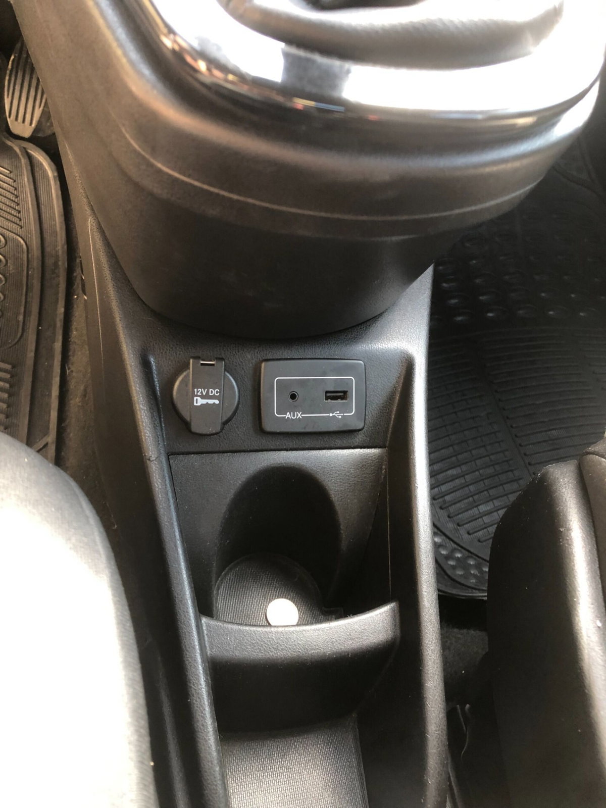 Lancia Ypsilon 0.9 TwinAir 85 CV 5 porte Metano Ecochic Platinum (14)