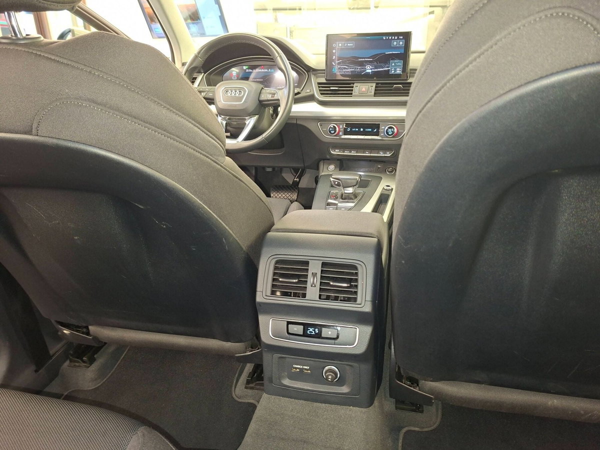 Audi Q5 40 TDI 204 CV quattro S tronic (9)
