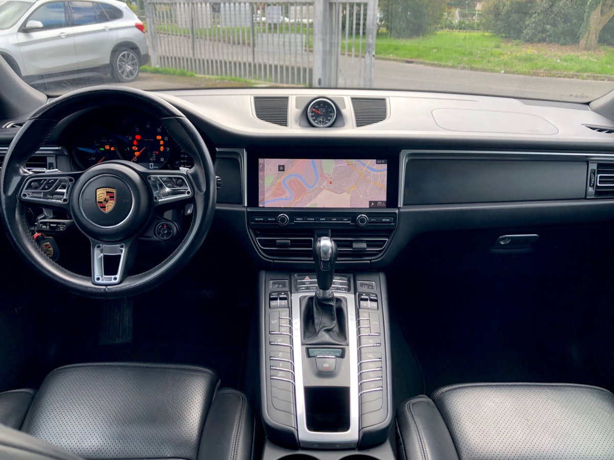 Porsche Macan 2.0 (5)