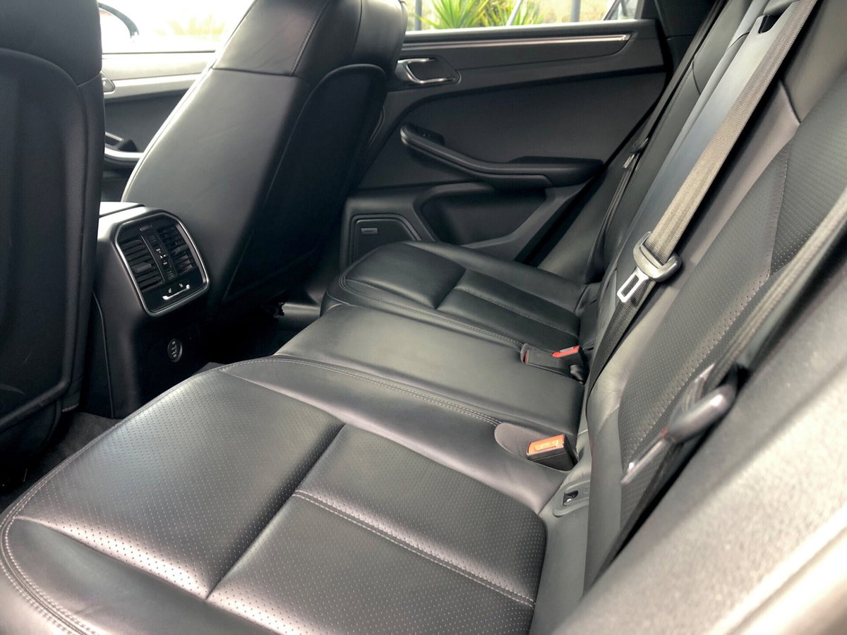 Porsche Macan 2.0 (7)