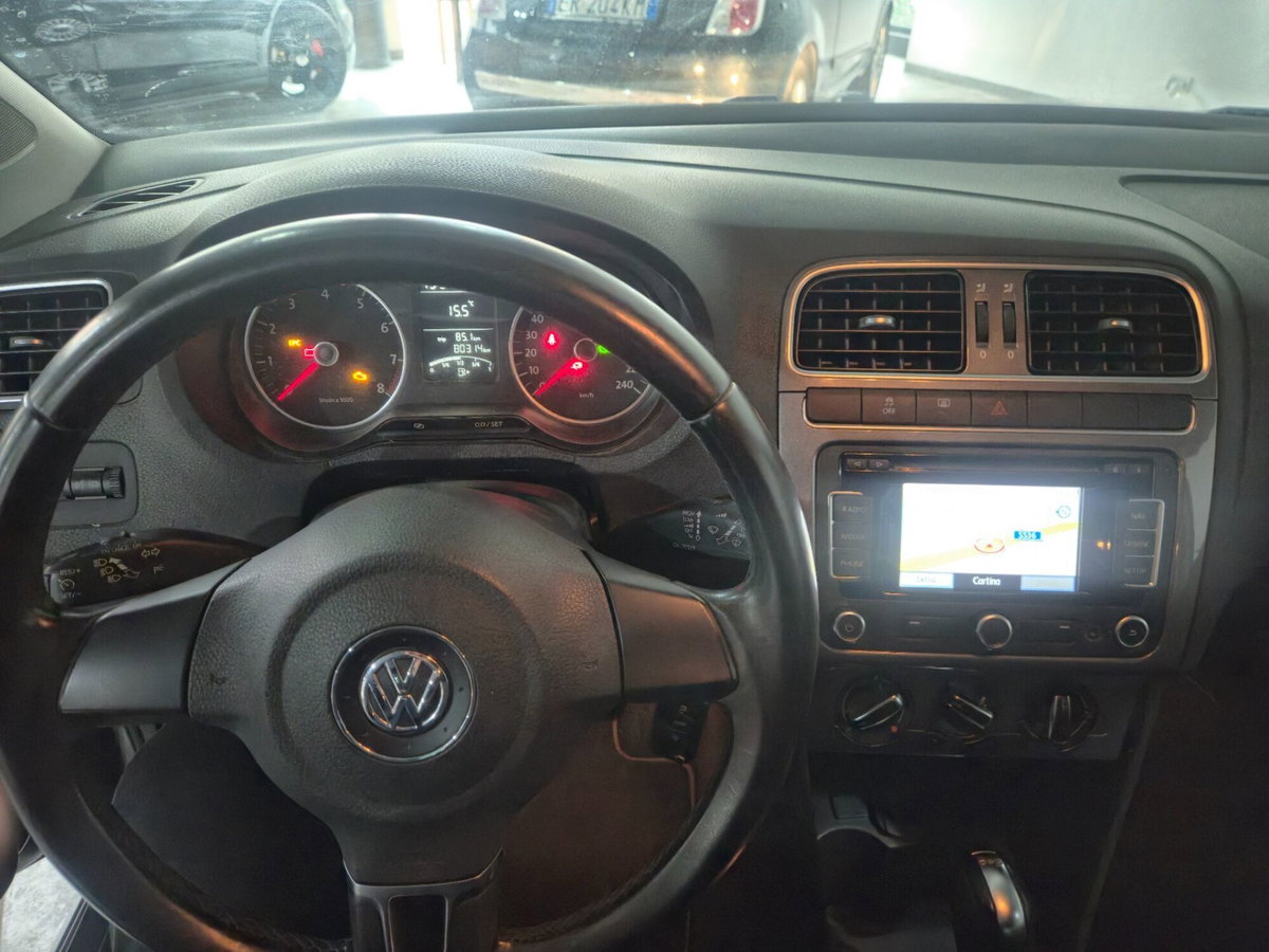 Volkswagen Polo 1.4 DSG 5 porte Highline (7)