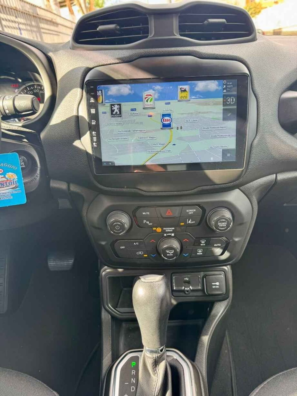 Jeep Renegade 1.3 T4 DDCT Limited (13)