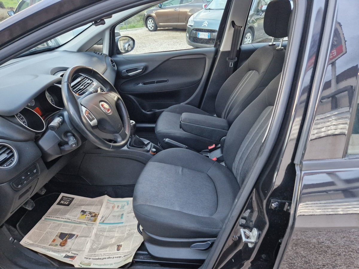 Fiat Punto 1.3 MJT II S&S 85 CV 5 porte ECO Lounge (11)