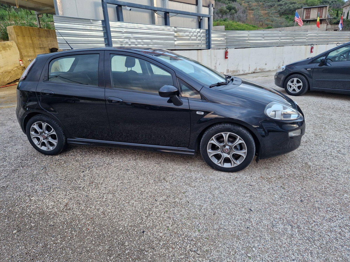 Fiat Punto 1.3 MJT II S&S 85 CV 5 porte ECO Lounge (4)