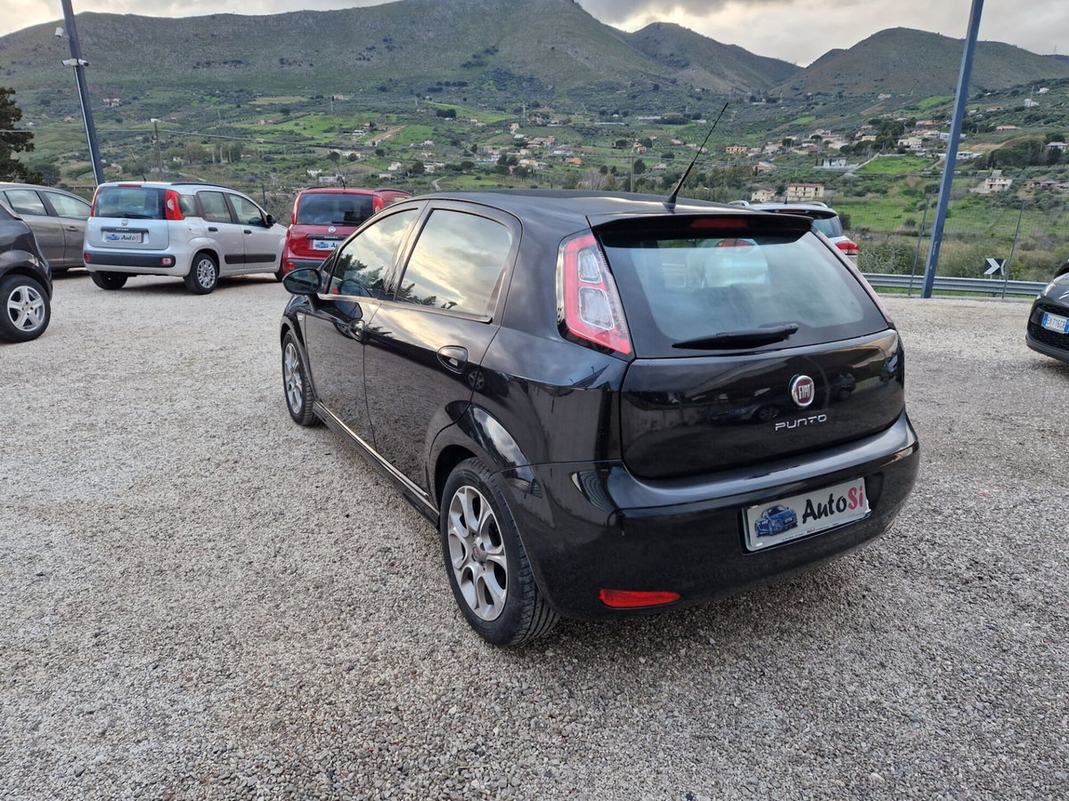 Fiat Punto 1.3 MJT II S&S 85 CV 5 porte ECO Lounge (8)