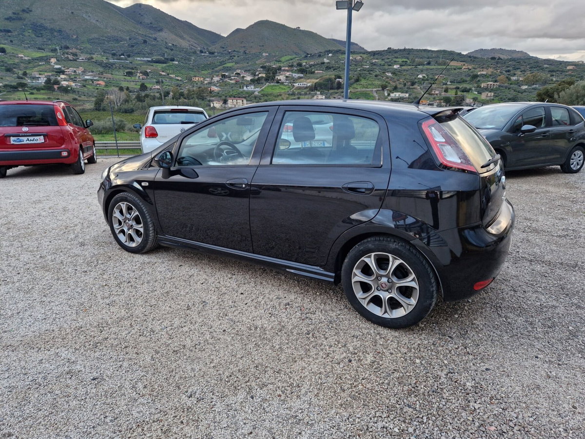 Fiat Punto 1.3 MJT II S&S 85 CV 5 porte ECO Lounge (9)