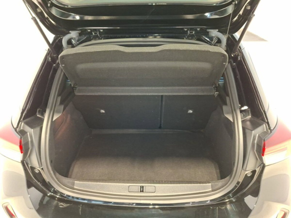 Opel Corsa 1.2 100 CV GS Line (7)