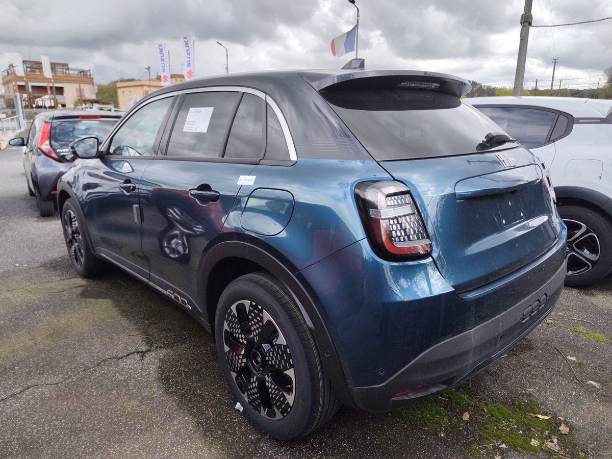 Fiat 600 1.2 hybrid La Prima 110cv auto (4)