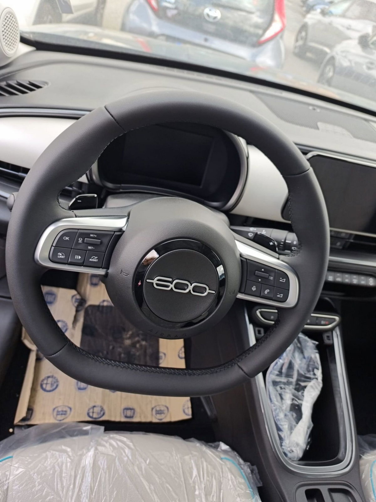 Fiat 600 1.2 hybrid La Prima 110cv auto (6)