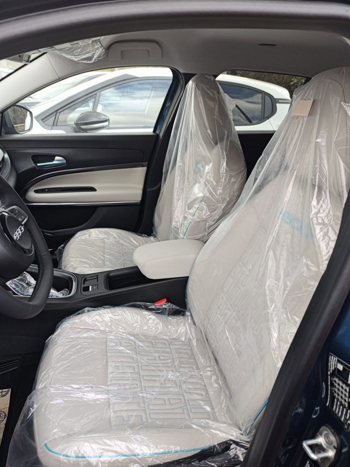 Fiat 600 1.2 hybrid La Prima 110cv auto (8)
