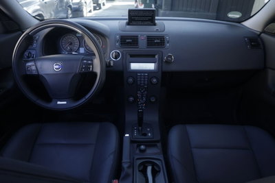 Volvo C30 T5 Momentum (2)