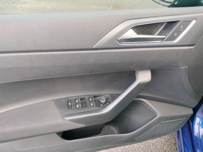 Volkswagen Taigo 1.0 tsi R-Line 115cv (11)