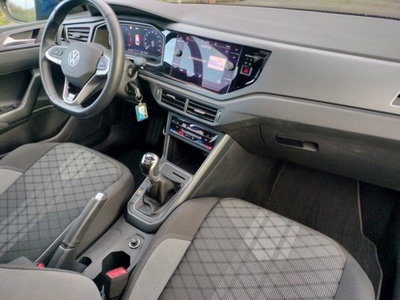 Volkswagen Taigo 1.0 tsi R-Line 115cv (20)