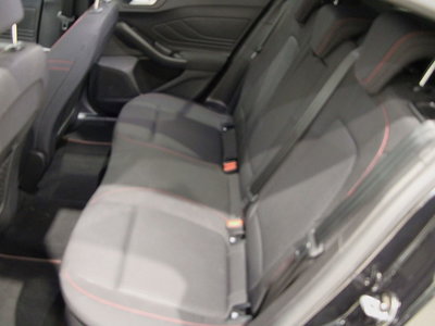 Ford Focus 1.0 EcoBoost Hybrid 155 CV Powershift Active Vignale (11)
