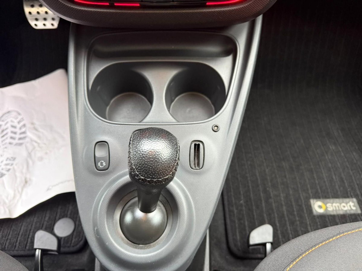 smart Fortwo 70 1.0 twinamic Prime (19)