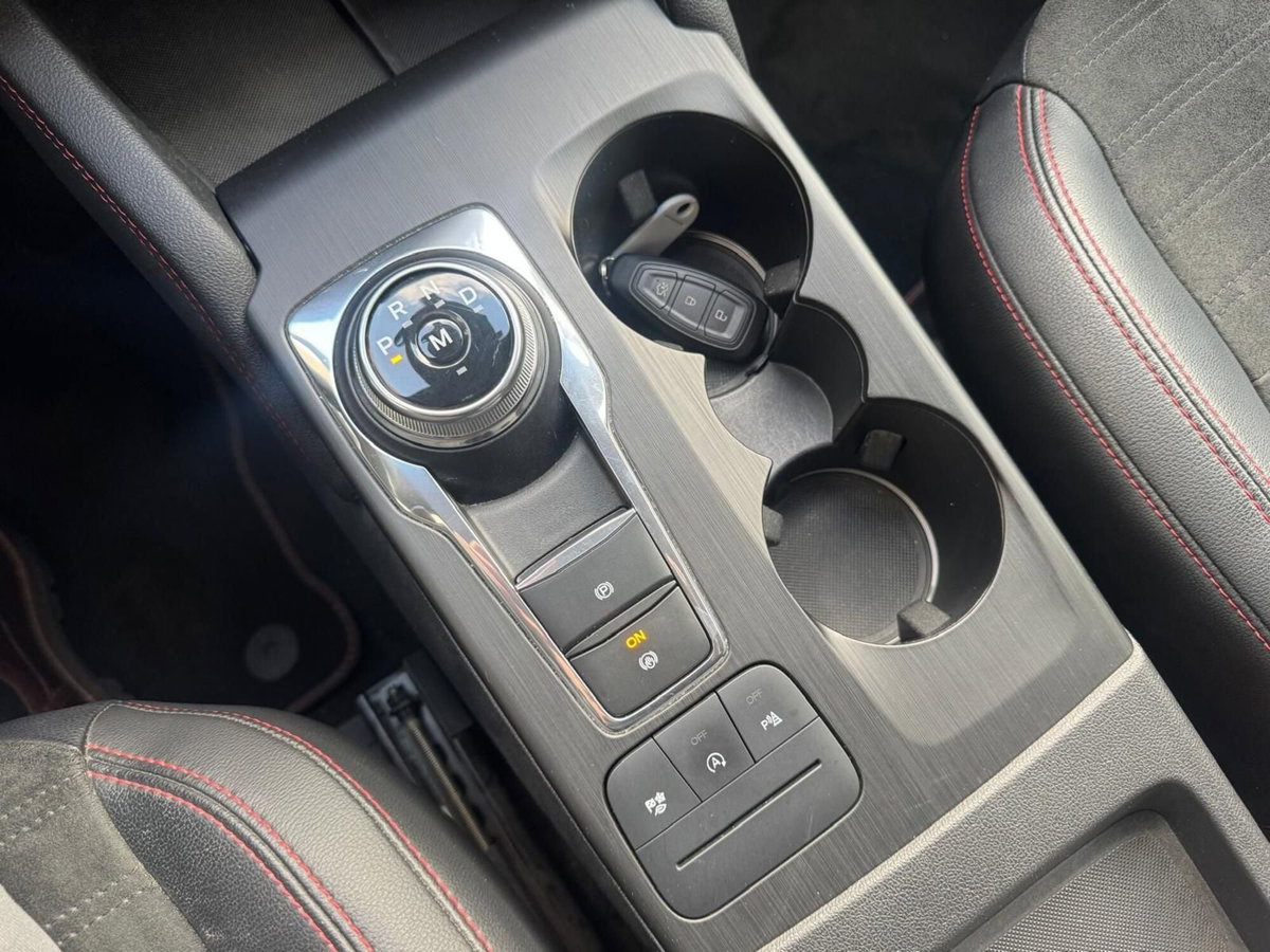 Ford Kuga 1.5 EcoBlue 120 CV aut. 2WD ST-Line X Design (13)