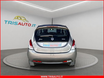 Lancia Ypsilon 1.0 FireFly 5 porte S&S Hybrid Silver Plus (17)