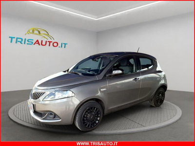 Lancia Ypsilon 1.0 FireFly 5 porte S&S Hybrid Silver Plus (3)