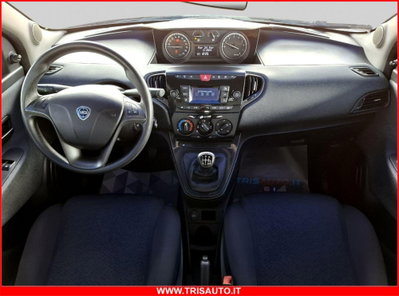 Lancia Ypsilon 1.0 FireFly 5 porte S&S Hybrid Silver Plus (6)