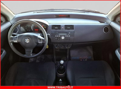 Suzuki Swift 1.3 DDiS 5p. GLX (6)