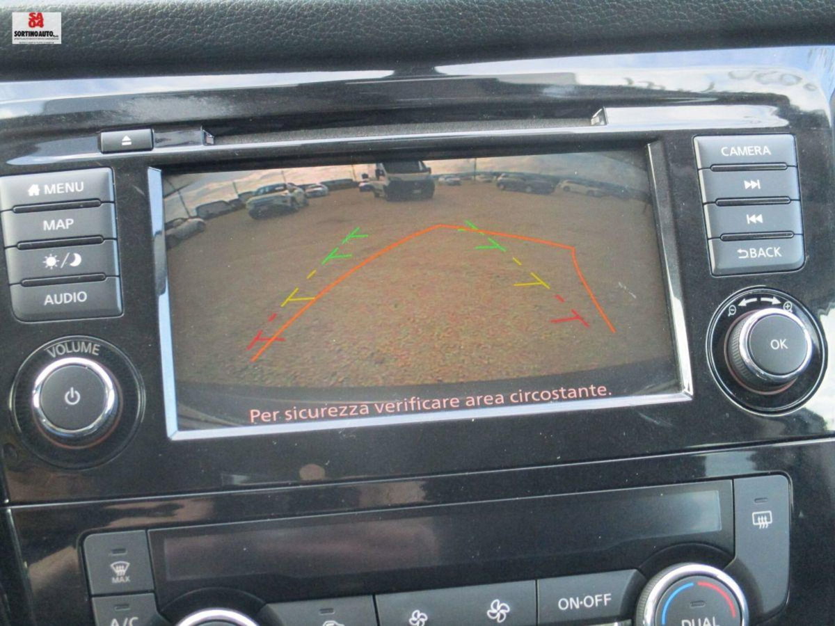 Nissan Qashqai 1.5 dCi 115 CV DCT Business (12)