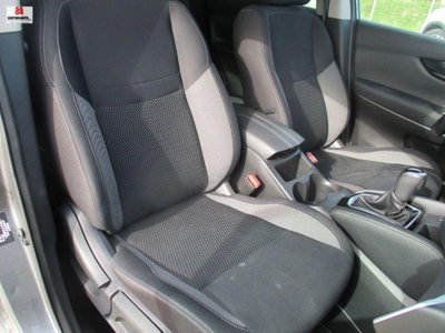 Nissan Qashqai 1.5 dCi 115 CV DCT Business (19)