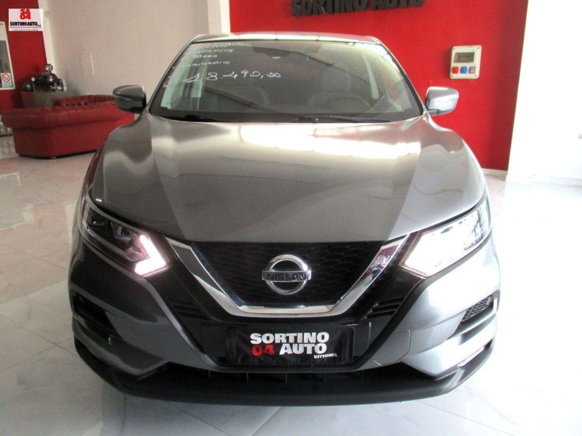 Nissan Qashqai 1.5 dCi 115 CV DCT Business (5)