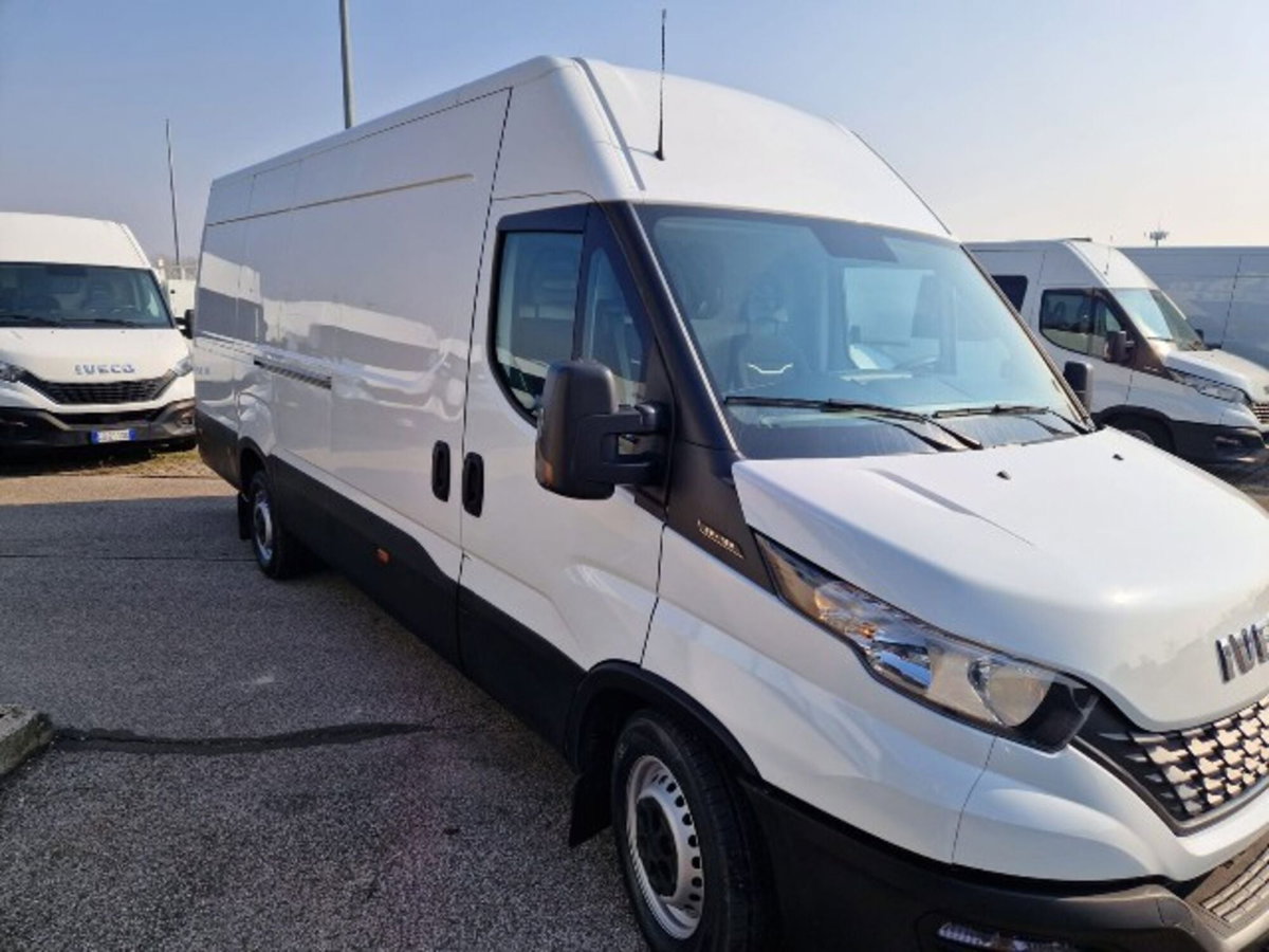 Iveco Daily Furgone 35 C12 V H3 4100 (4)
