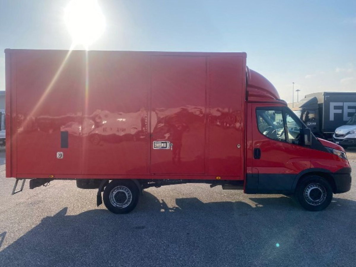 Iveco Daily Telaio 35S14 2.3 HPT PLM Cabinato (3)