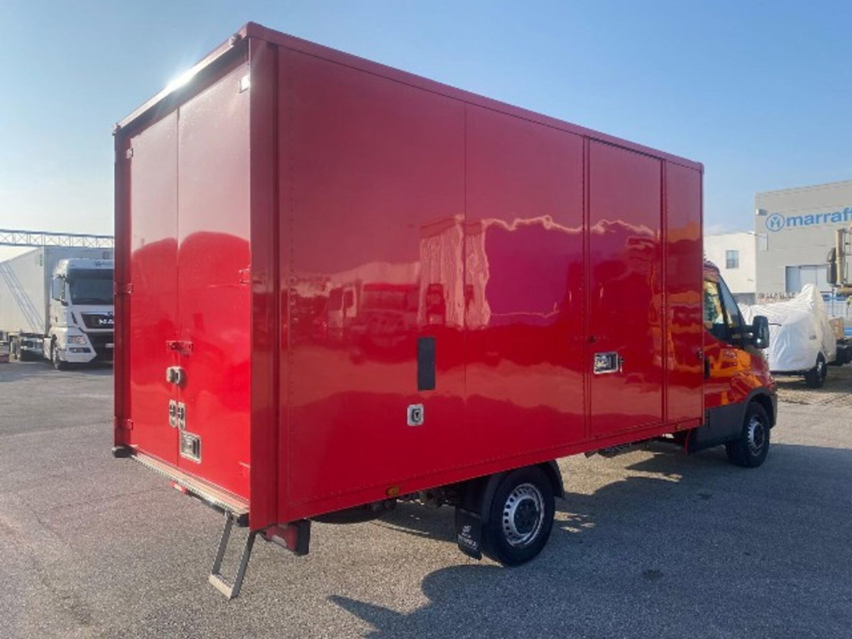 Iveco Daily Telaio 35S14 2.3 HPT PLM Cabinato (4)