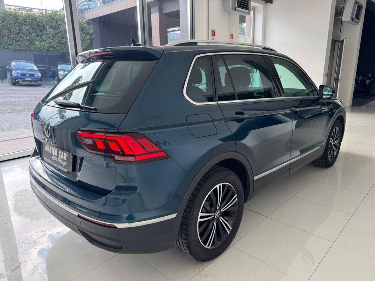 Volkswagen Tiguan Allspace 1.5 TSI ACT DSG Business BMT (4)