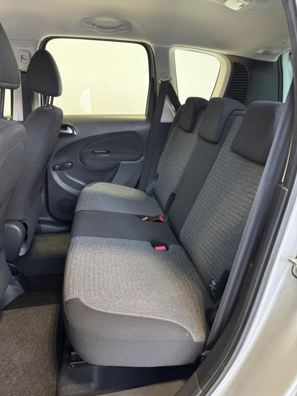 Citroen C3 Picasso BlueHDi 100 Feel Edition (15)