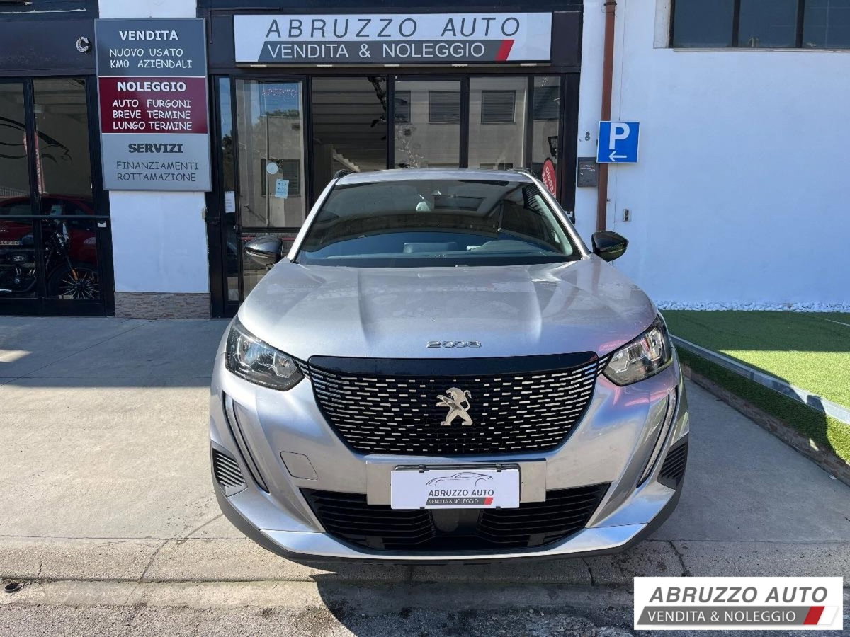 Peugeot 2008 PureTech 100 S&S Allure (2)
