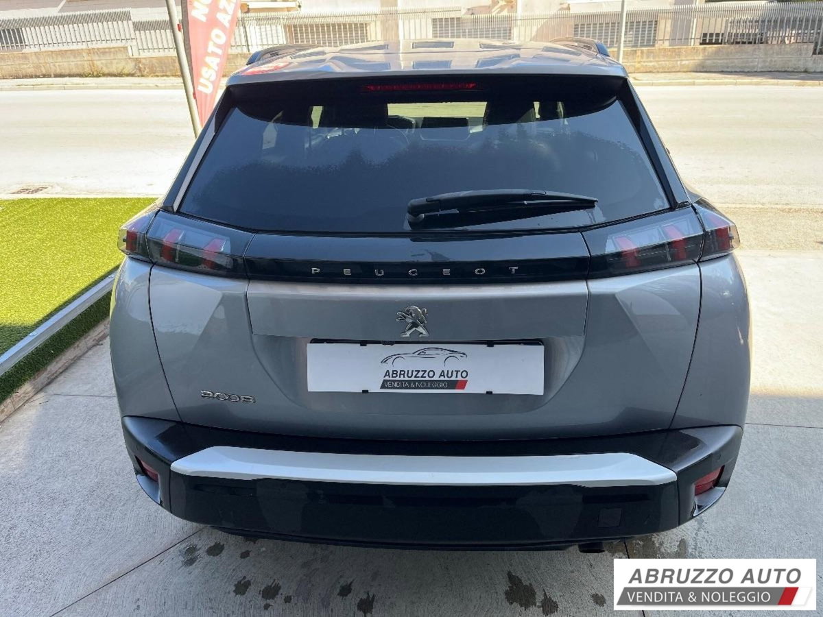 Peugeot 2008 PureTech 100 S&S Allure (4)