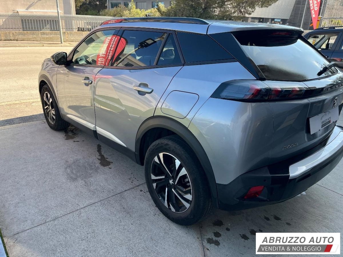 Peugeot 2008 PureTech 100 S&S Allure (6)