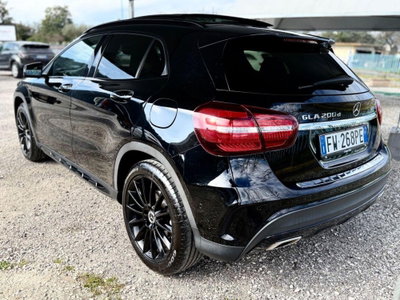Mercedes-Benz GLA SUV 200 d Automatic Premium (7)