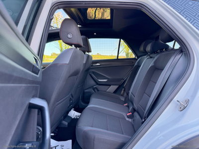 Volkswagen T-Roc 1.5 tsi Sport (11)