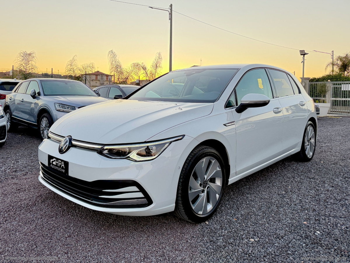Volkswagen Golf 1.5 tsi Style 150cv (16)