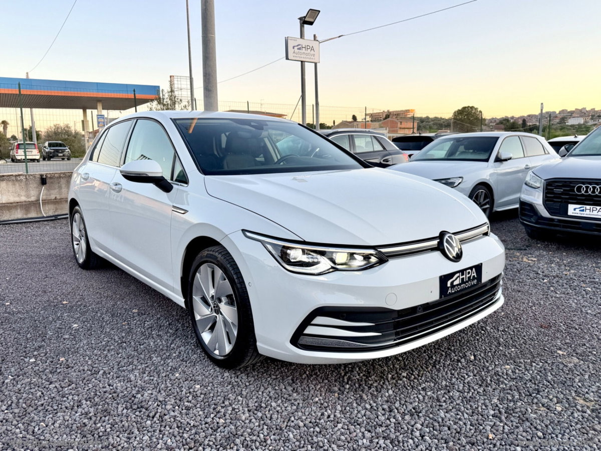Volkswagen Golf 1.5 tsi Style 150cv (3)