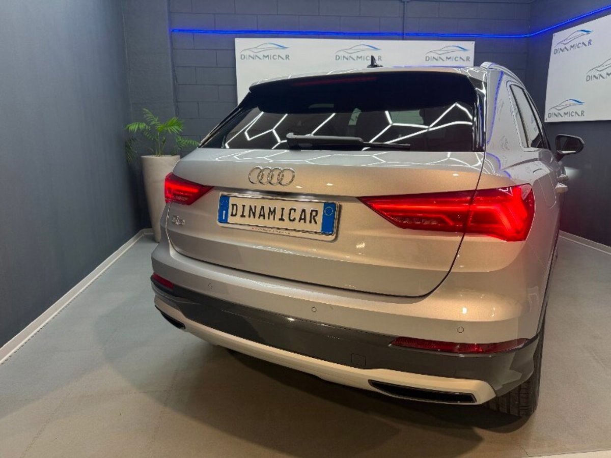 Audi Q3 35 2.0 tdi Identity Black s-tronic (2)
