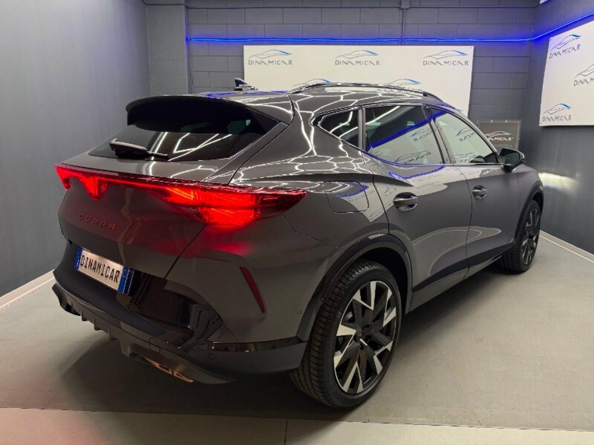 Cupra Formentor 1.5 e-hybrid VZ Extreme 272cv dsg (4)