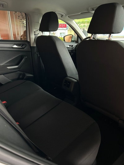Volkswagen T-Roc 1.6 TDI SCR Advanced BlueMotion Technology (8)