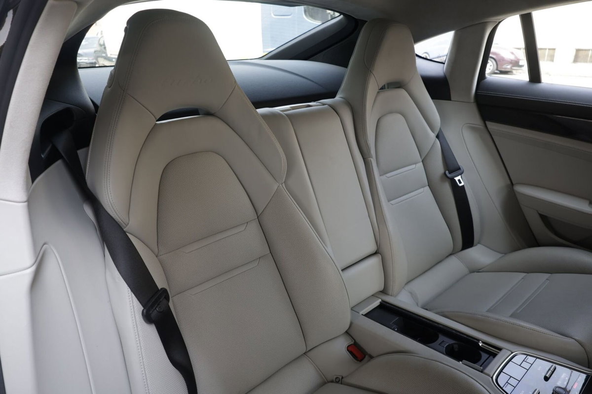 Porsche Panamera 4.0 Turbo (13)