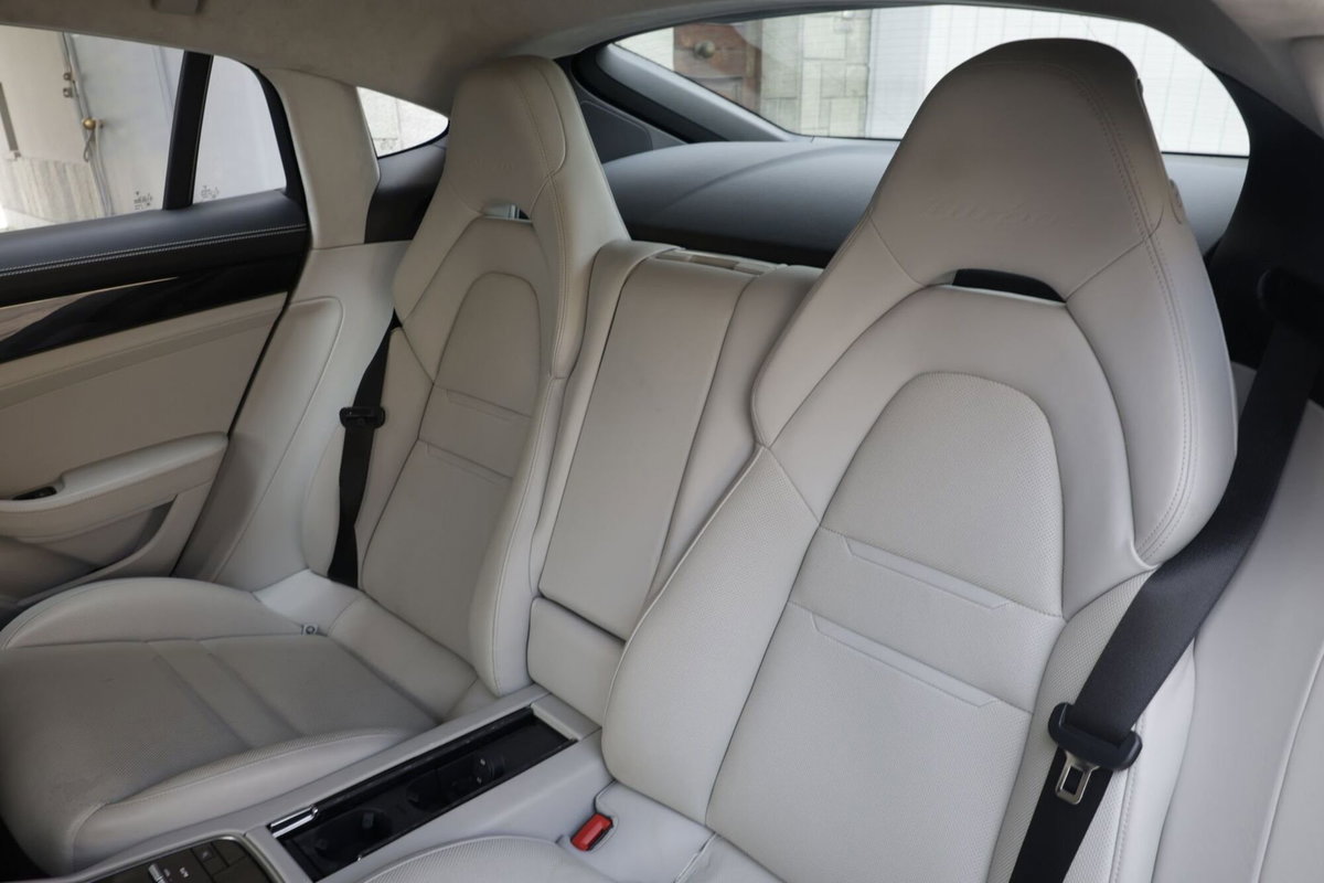 Porsche Panamera 4.0 Turbo (4)