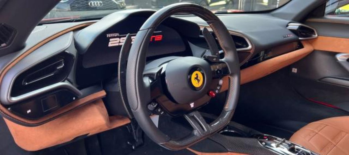 Ferrari 208 208 GTB (16)