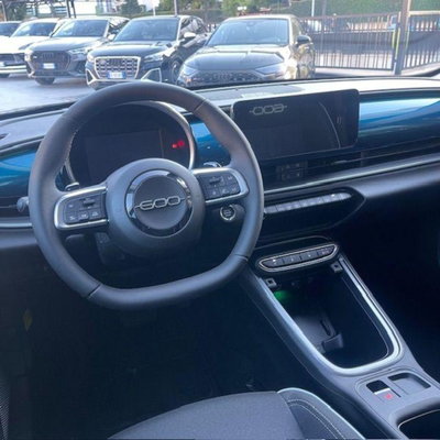 Fiat 600 1.2 hybrid 145cv auto (9)